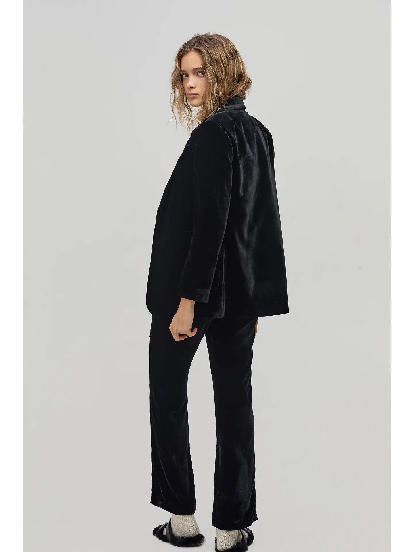 Areia Velvet Blazer - Black - Image 4