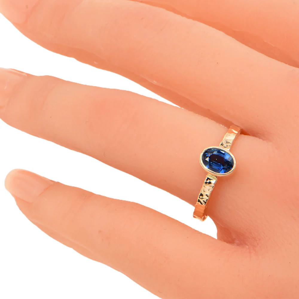 Ceylon Sapphire Faceted Ring - Image 5