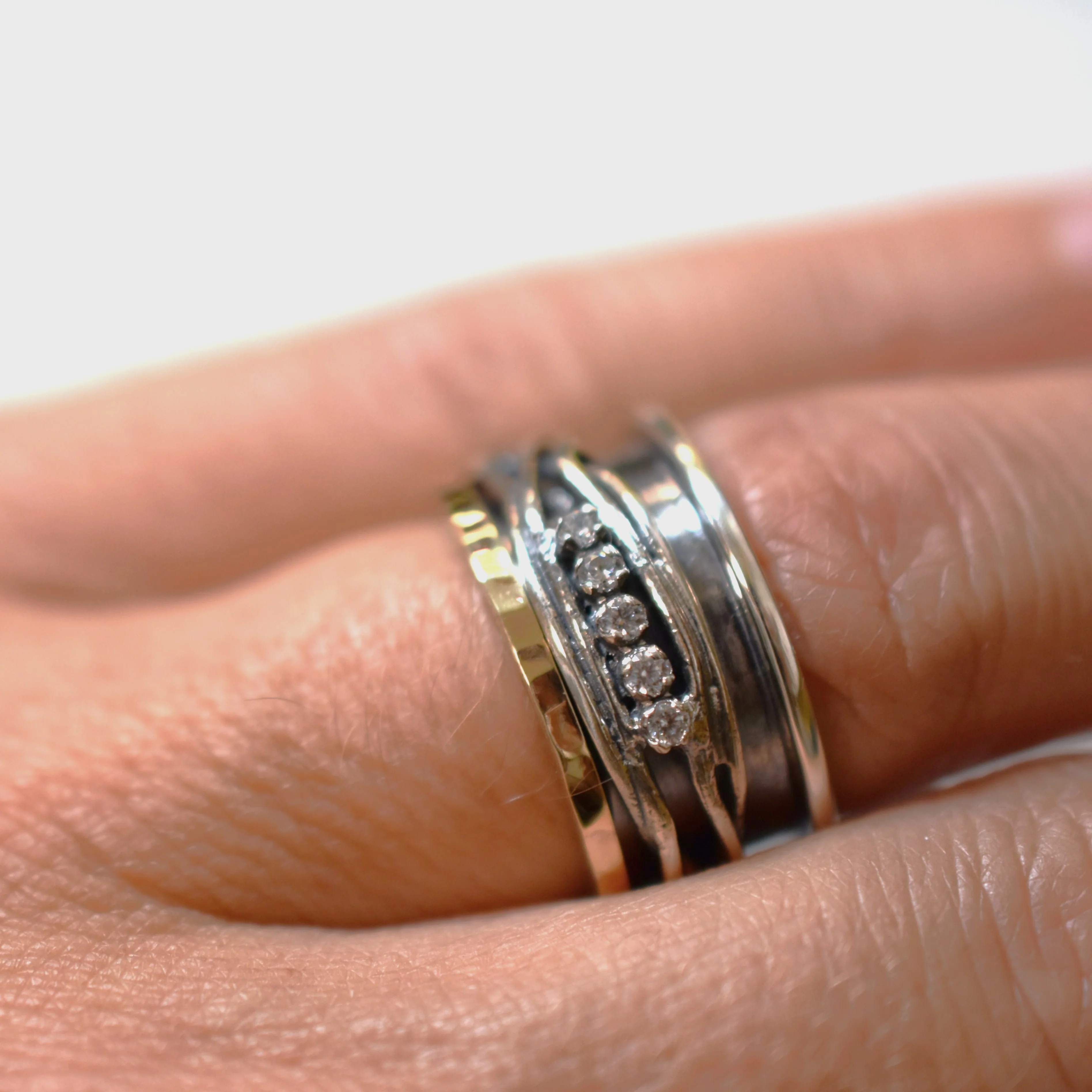 Tri-Tone Spiral Ring - Image 4