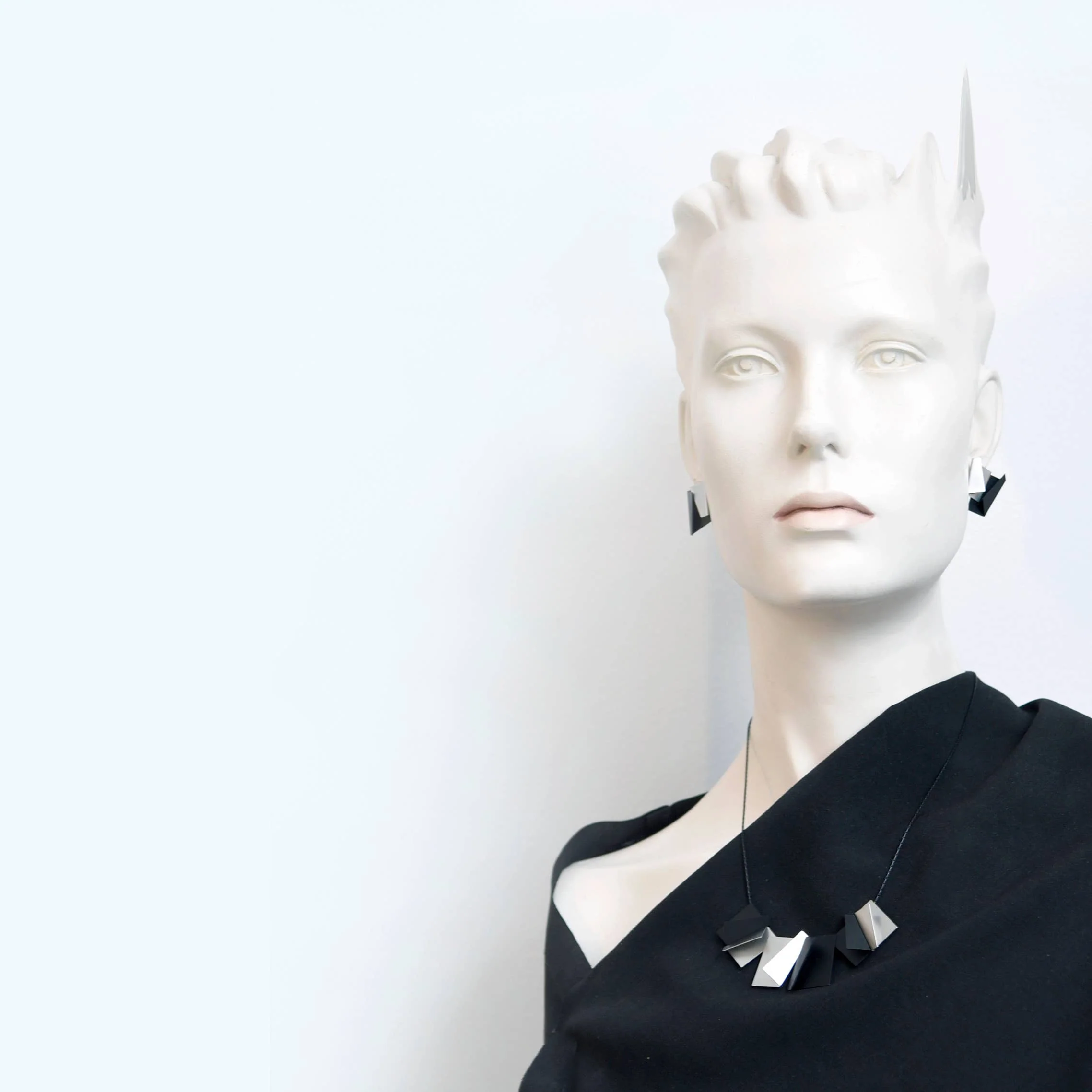 Jett Necklace - Image 3