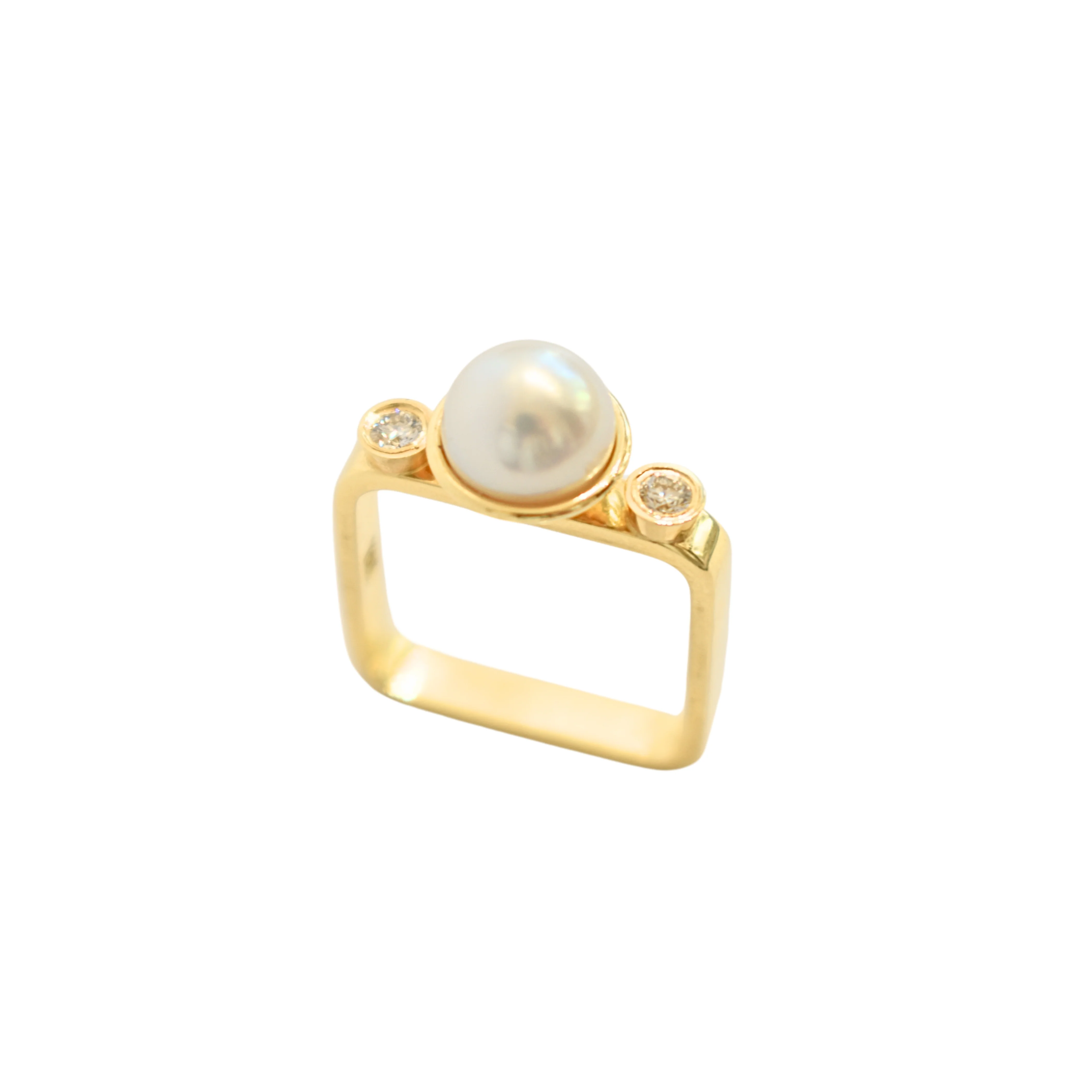 Pearl and Diamonds Square Ring