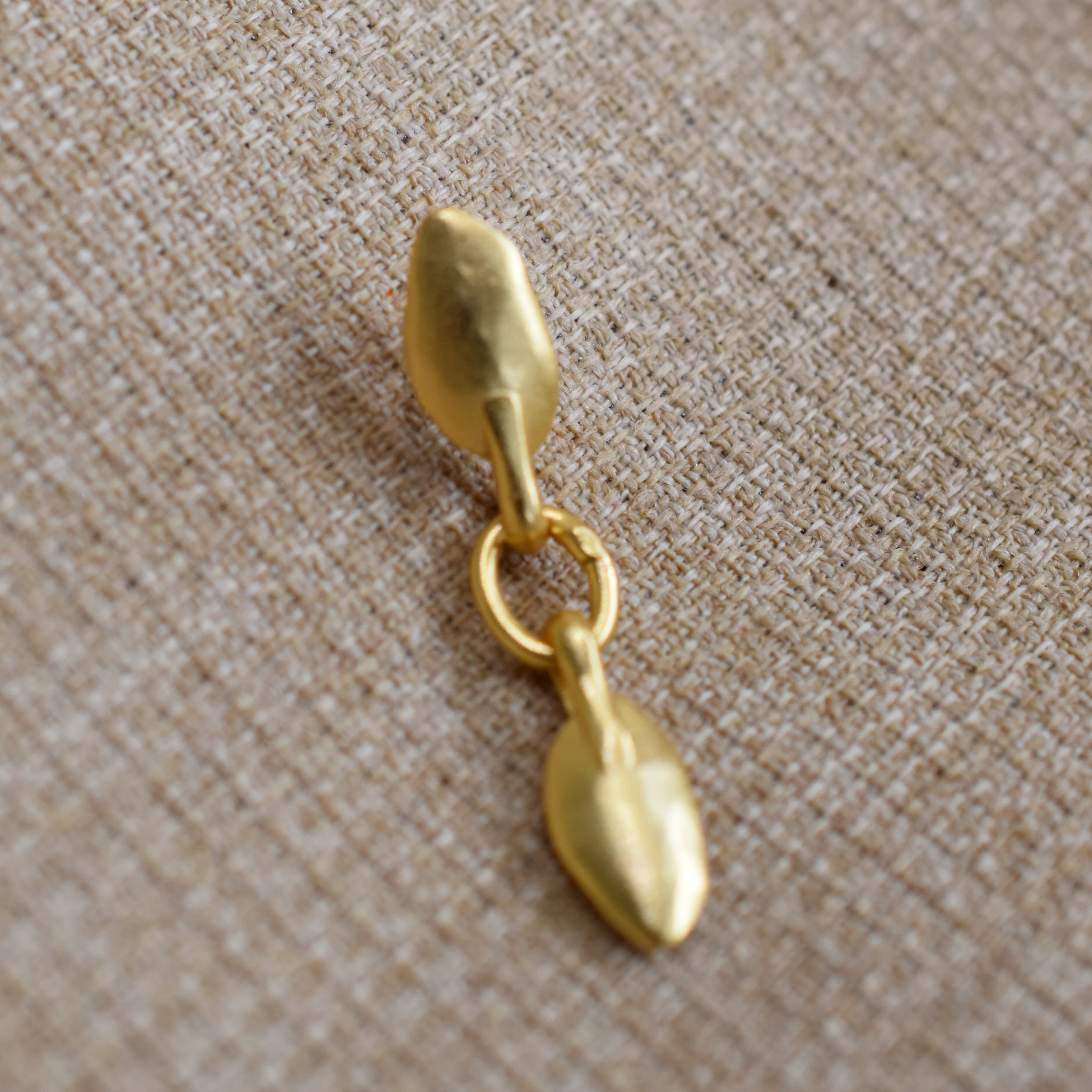 Queen of Spades Earrings - Image 4